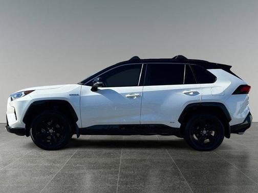 2021 Toyota RAV4 Hybrid SE