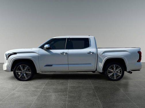 2023 Toyota Tundra Hybrid Capstone