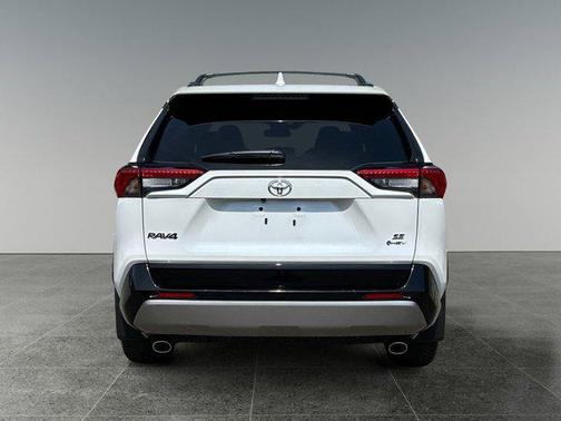 2025 Toyota RAV4 Hybrid SE