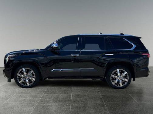 2023 Toyota Sequoia Base