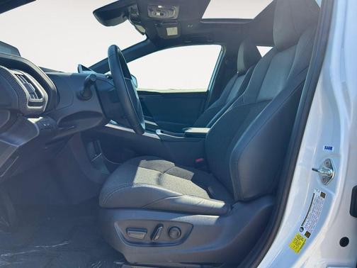 Wind Chill Pearl 2024 Toyota bZ4X XLE