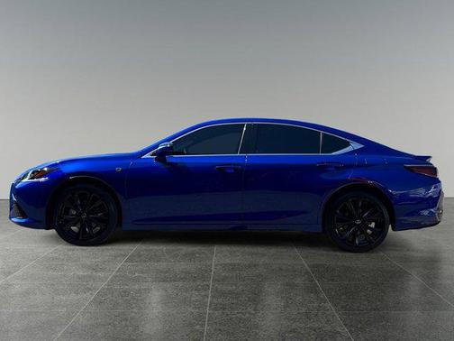 2023 Lexus ES 250 Base