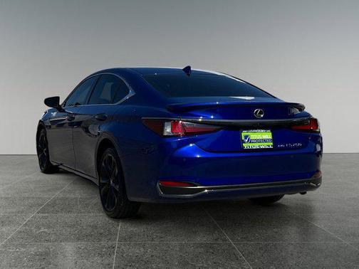 2023 Lexus ES 250 Base