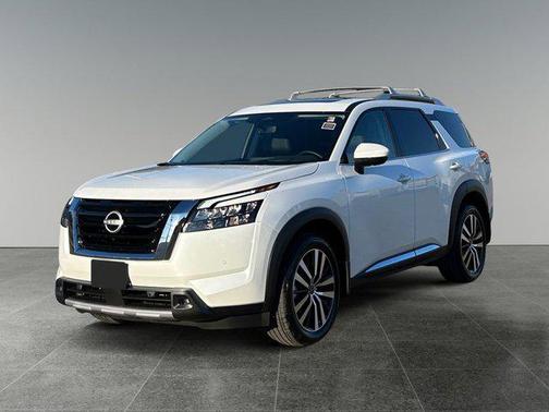2025 Nissan Pathfinder Platinum 4WD