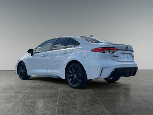 Ice 2024 Toyota Corolla SE