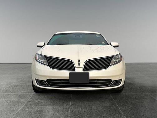 2016 Lincoln MKS Base