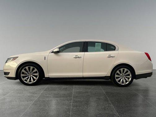 2016 Lincoln MKS Base