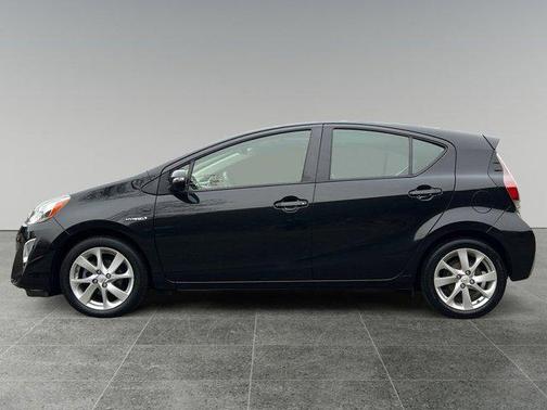 2016 Toyota Prius c Four