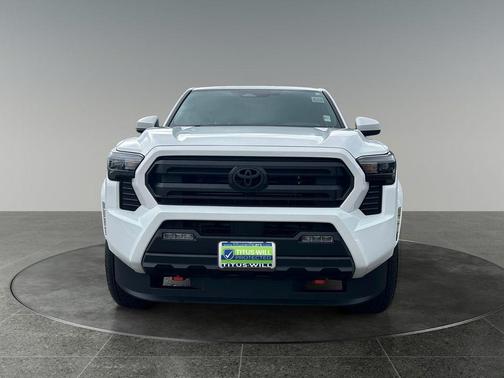 Ice Cap 2025 Toyota Tacoma SR5