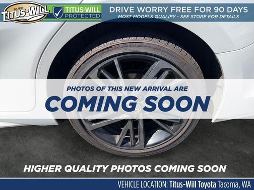 Wind Chill Pearl/Midnight Black Metallic 2025 Toyota Camry XSE