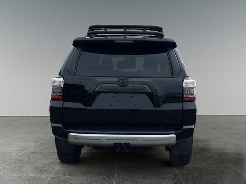 Midnight Black Metallic 2024 Toyota 4Runner TRD Off Road Premium