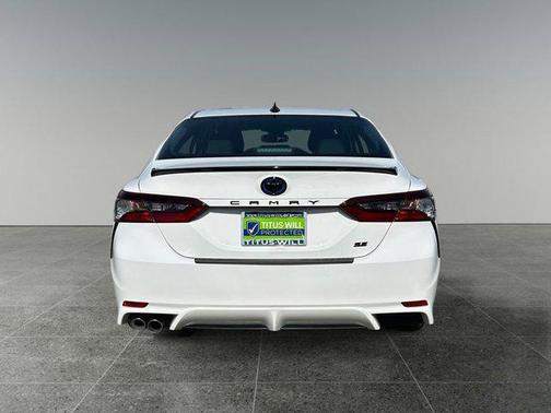 2024 Toyota Camry Hybrid SE