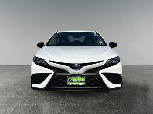2024 Toyota Camry Hybrid SE