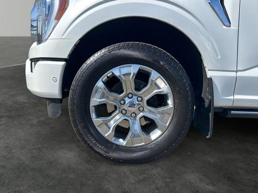Star White Metallic Tri-Coat 2023 Ford F-150 Platinum