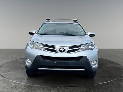 Classic Silver Metallic 2015 Toyota RAV4 XLE