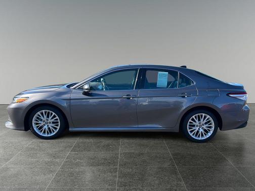 2018 Toyota Camry XLE