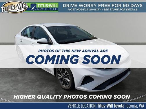 Snow White Pearl 2023 Kia Forte LXS