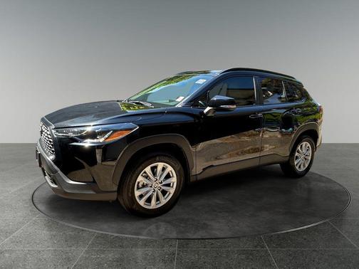 Jet Black 2022 Toyota Corolla Cross LE