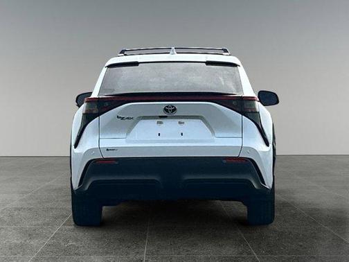 2024 Toyota bZ4X XLE
