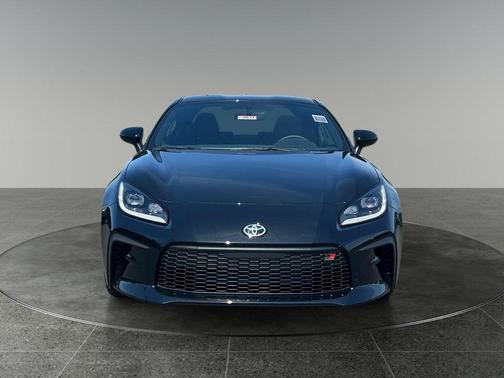 Raven 2026 Toyota GR86 Premium