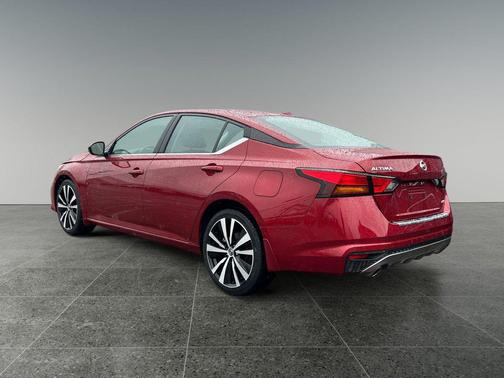 2022 Nissan Altima SR Intelligent AWD