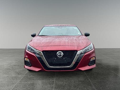 2022 Nissan Altima SR Intelligent AWD