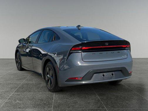 2023 Toyota Prius LE