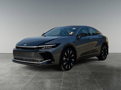 2025 Toyota Crown Platinum