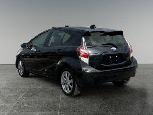 2016 Toyota Prius c Four