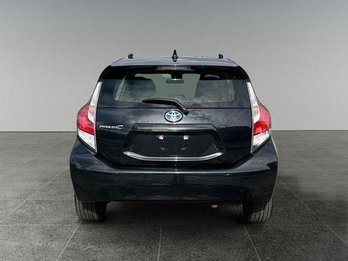 2016 Toyota Prius c Four