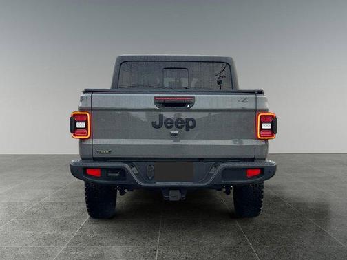 2021 Jeep Gladiator Willys 4x4