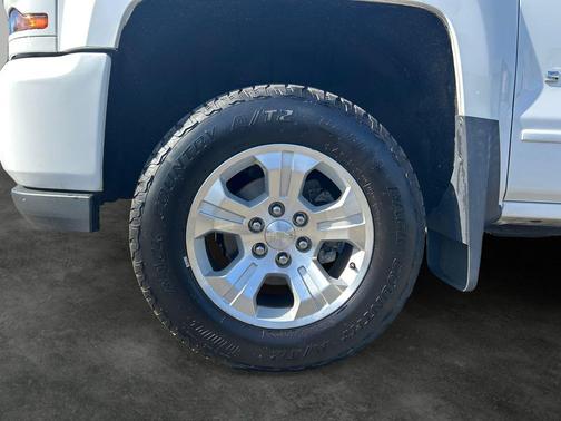 Summit White 2016 Chevrolet Silverado 1500 2LT