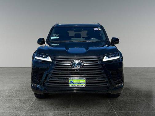 2022 Lexus LX 600 Premium