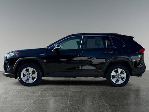 2020 Toyota RAV4 Hybrid XLE