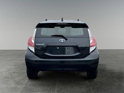 2016 Toyota Prius c Four