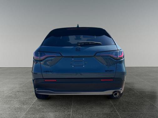 Nordic Forest Pearl 2025 Honda HR-V AWD Sport