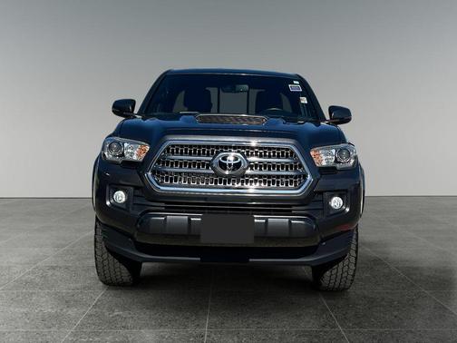 Magnetic Gray Metallic 2017 Toyota Tacoma TRD Sport