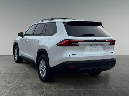 Wind Chill Pearl 2024 Toyota Grand Highlander XLE