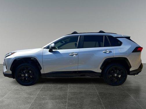 2024 Toyota RAV4 Hybrid SE