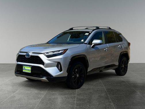 2024 Toyota RAV4 Hybrid SE