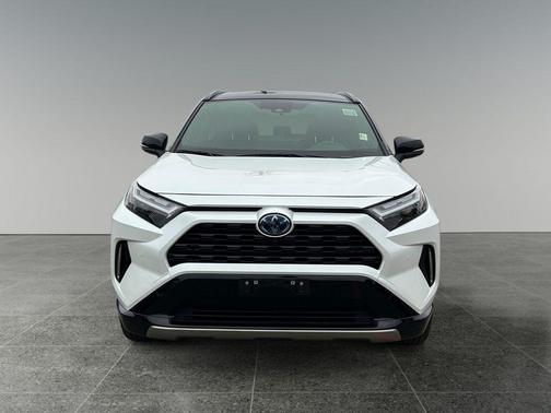 Pearl 2024 Toyota RAV4 Hybrid SE