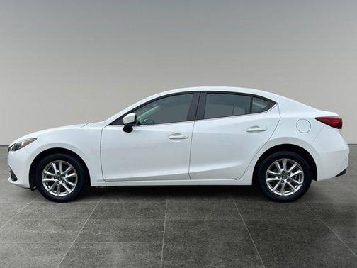 2016 Mazda Mazda3 i Sport
