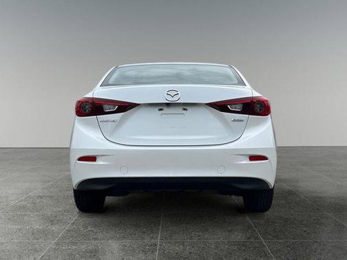 2016 Mazda Mazda3 i Sport
