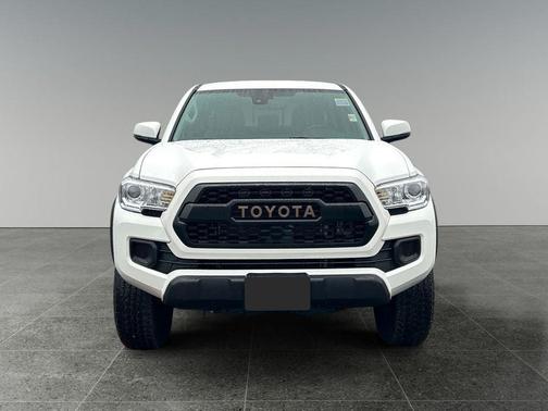 Ice Cap 2023 Toyota Tacoma Trail Edition