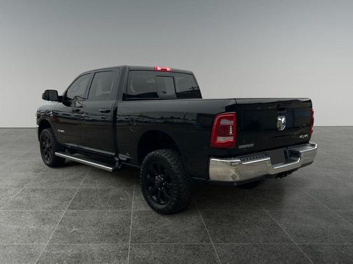 2020 RAM 2500 Big Horn Crew Cab 4x4 6'4' Box