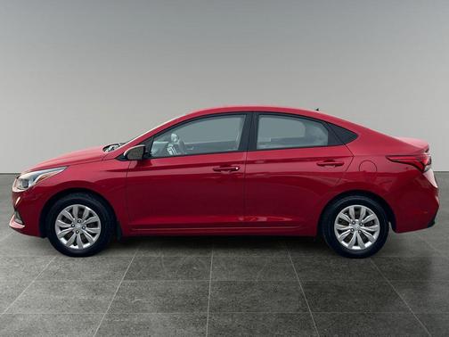 Pomegranate Red 2018 Hyundai Accent SE