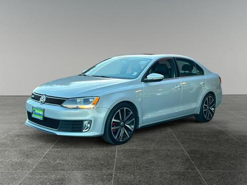 Frost Silver 2013 Volkswagen Jetta GLI Autobahn