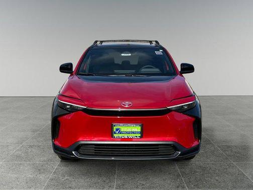 2025 Toyota bZ4X XLE
