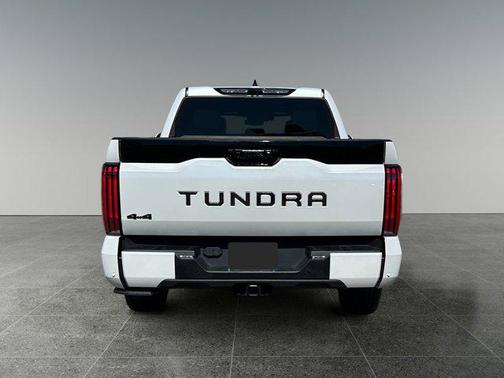2023 Toyota Tundra Hybrid Platinum