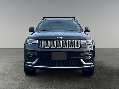 Diamond Black Crystal Pearlcoat 2017 Jeep Grand Cherokee Summit